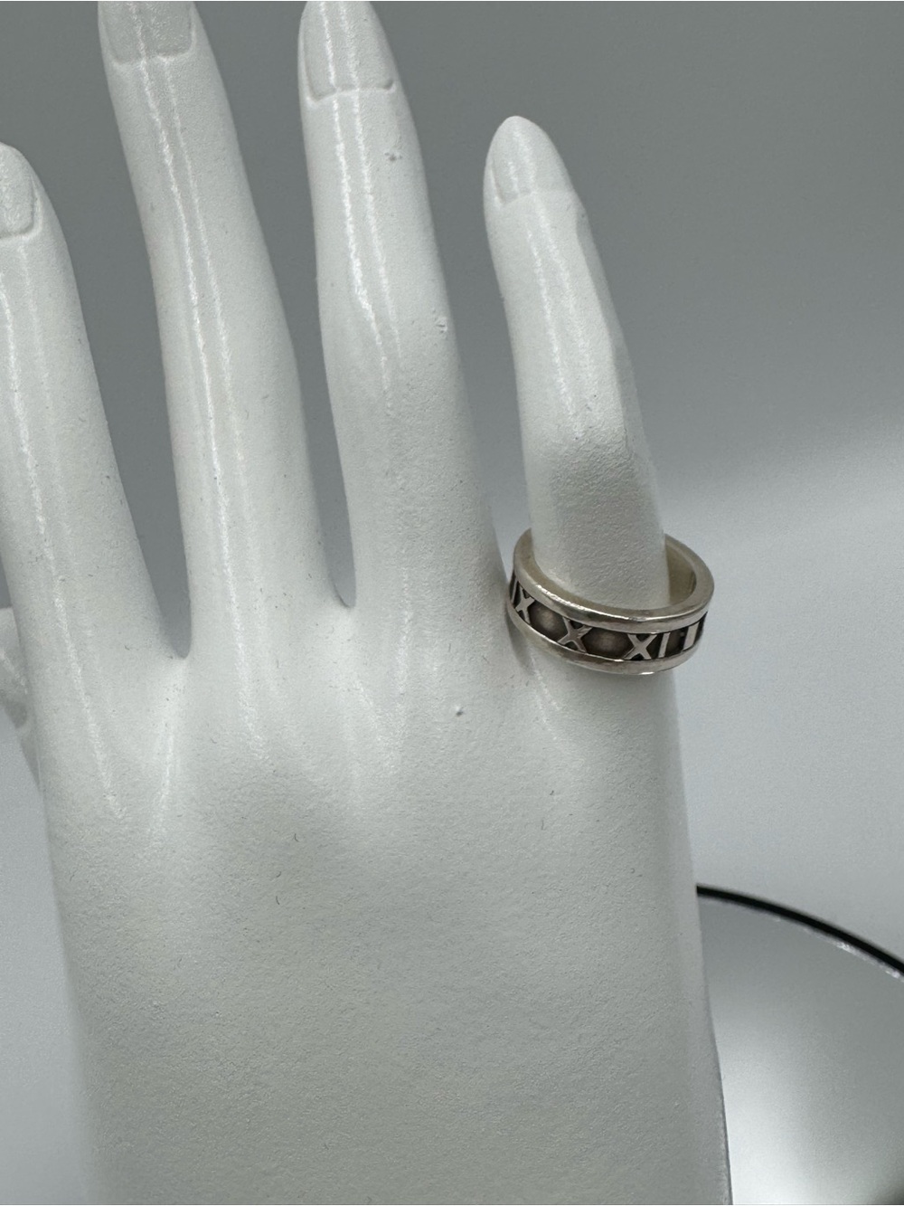 Tiffany & Co. Silver 925 Atlas Ring - Size 5